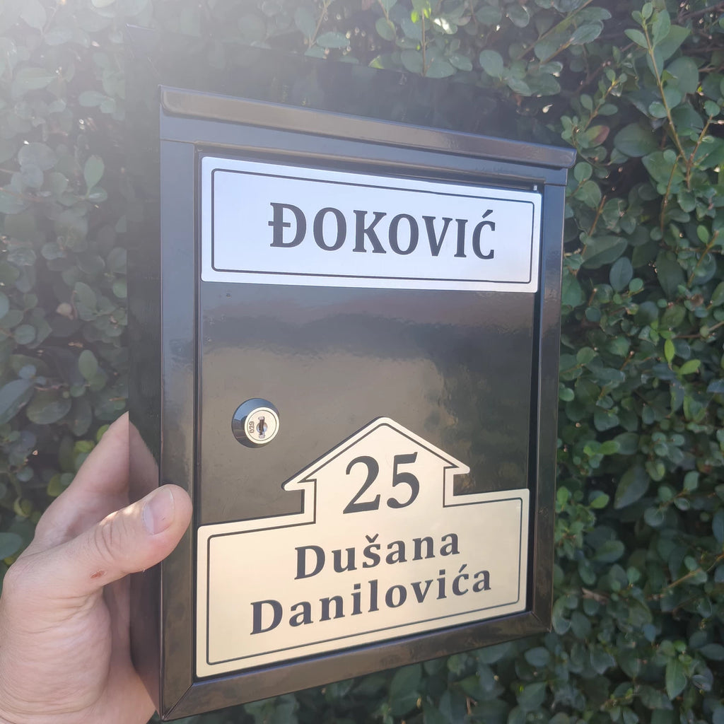 Crno poštansko sanduče sa pokretnim krovom 05