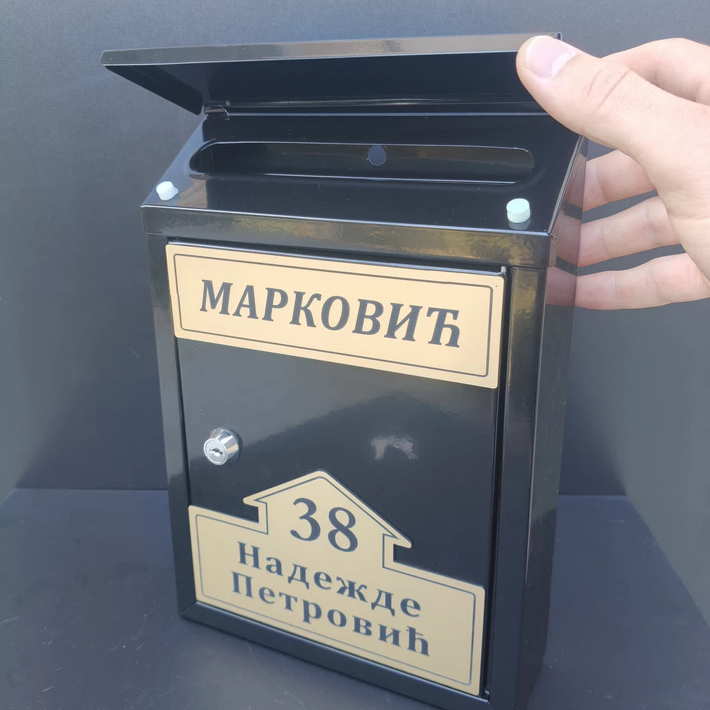 Crno poštansko sanduče sa pokretnim krovom 08