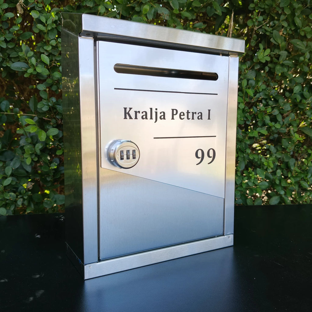 Poštansko sanduče sa personalizovanom gravurom i šifrom 08