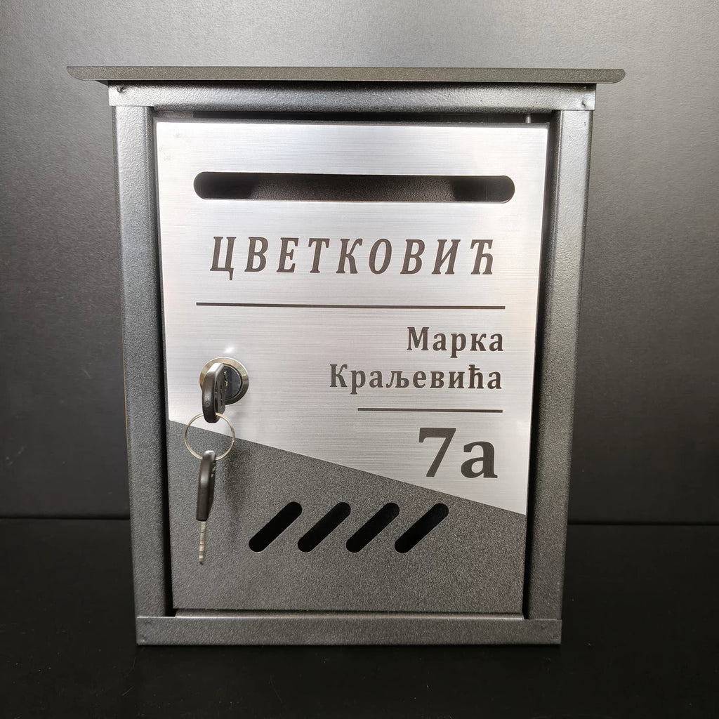 Sivo poštansko sanduče sa personalizacijom 01