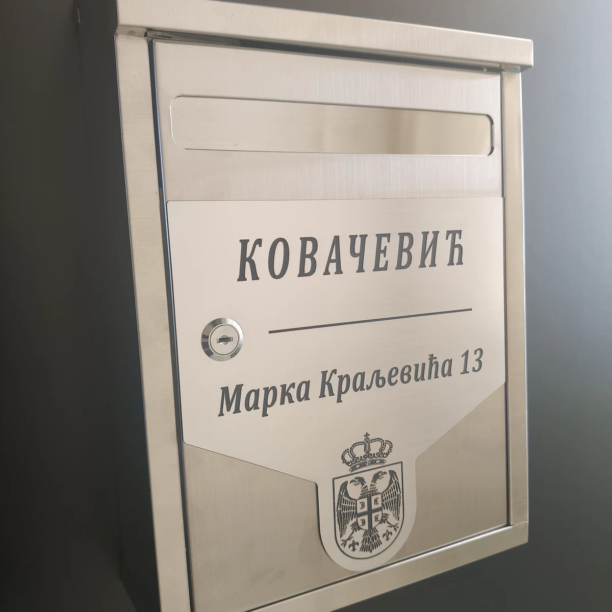 XL Premium Srbija – Inox Poštansko Sanduče sa Graviranom Pločicom - Model PS5 03